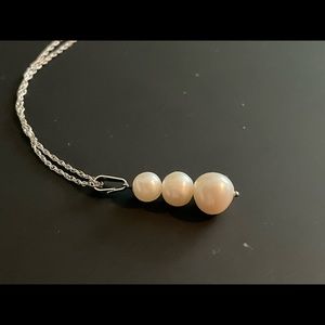 Three pearls pendant